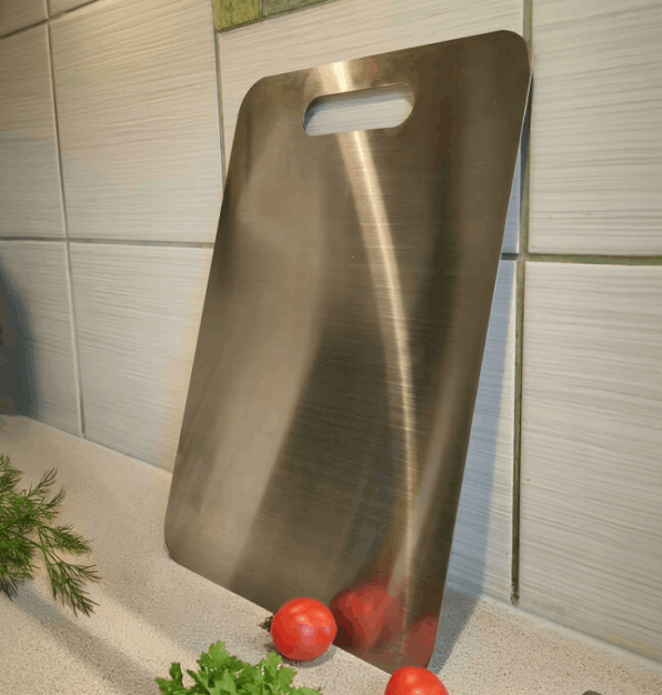 Katori Titanium Cutting Board user Luke H.